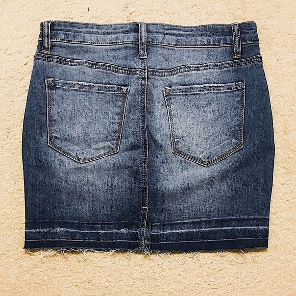 🆕🔥KANCAN(ESTILO) STYLE SUPER CUTE&STYLISH FACTORY DISTRESSED MINI SKIRT!!NWOT! - Picture 3 of 10